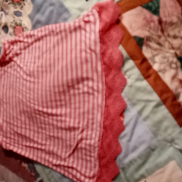 Bundle of Two, CUTE, Girl's Summer Tops, Size Small (6) - Picture 5 of 12